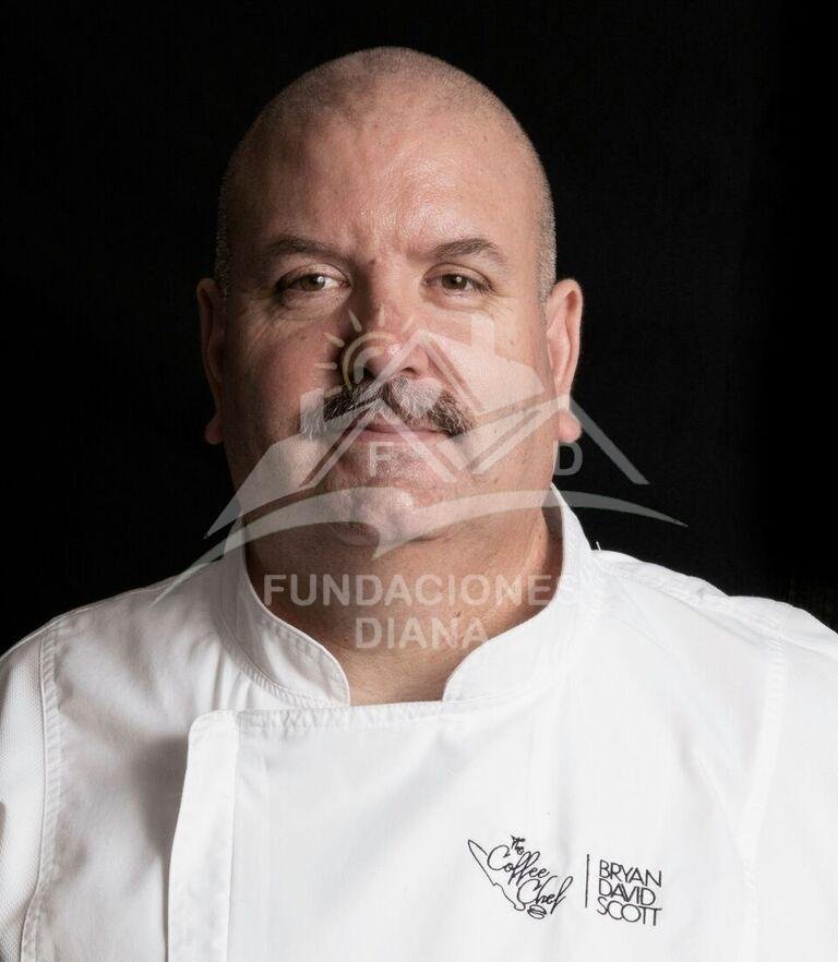 Descubre la historia de Bryan-David Scott y su experiencia con las adicciones, su recuperación y cómo transformó su vida.