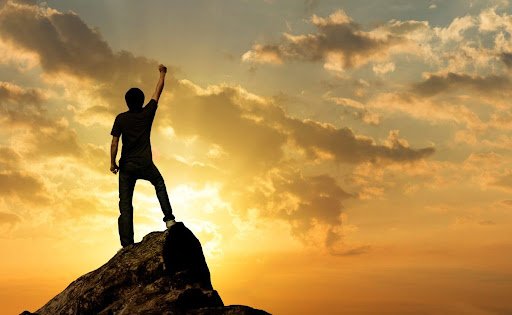 Esfuerzo no significa ignorar lo que sientes, sino decidir avanzar a pesar de eso. Es reconocer que tu esfuerzo tiene valor, incluso cuando no ves resultados. Es entender que el proceso no se pierde, se construye día a día.