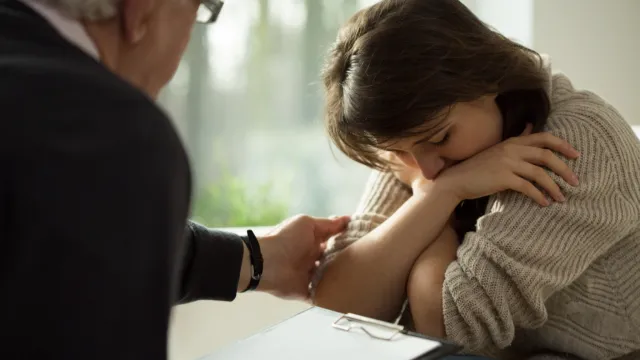 La ansiedad en el proceso de las adicciones afecta a la familia, pero soltar la culpa permite avanzar hacia la sanidad interior y recuperar la paz emocional.