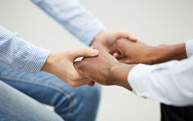 Elegir la transformación cuando todo duele en procesos de recuperación de adicciones
Elegir la sanidad interior en medio del dolor y la adicción
Proceso de restauración emocional al enfrentar una adicción